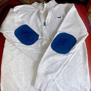 Boy’s pullover size medium 